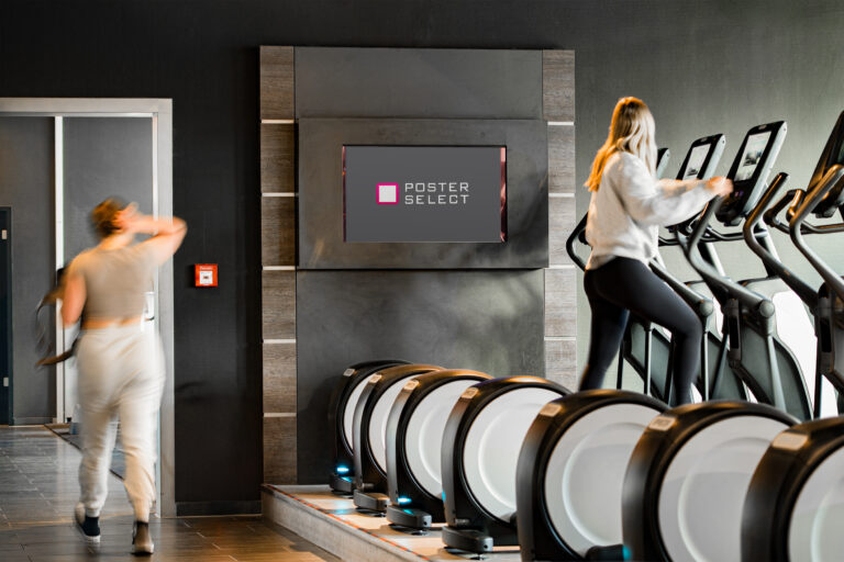Digitaler Werbescreen in einem Fitnessstudio in Hamburg