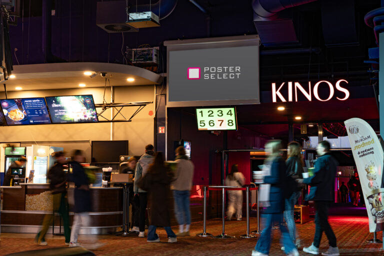 Digitaler Werbescreen im Kinofoyer in Hamburg